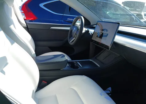 2023 Tesla Model Y Awd/Long Range Dual Motor All-Wheel Drive из США, поврежденный, VIN 7SAYGAEE5PF886680